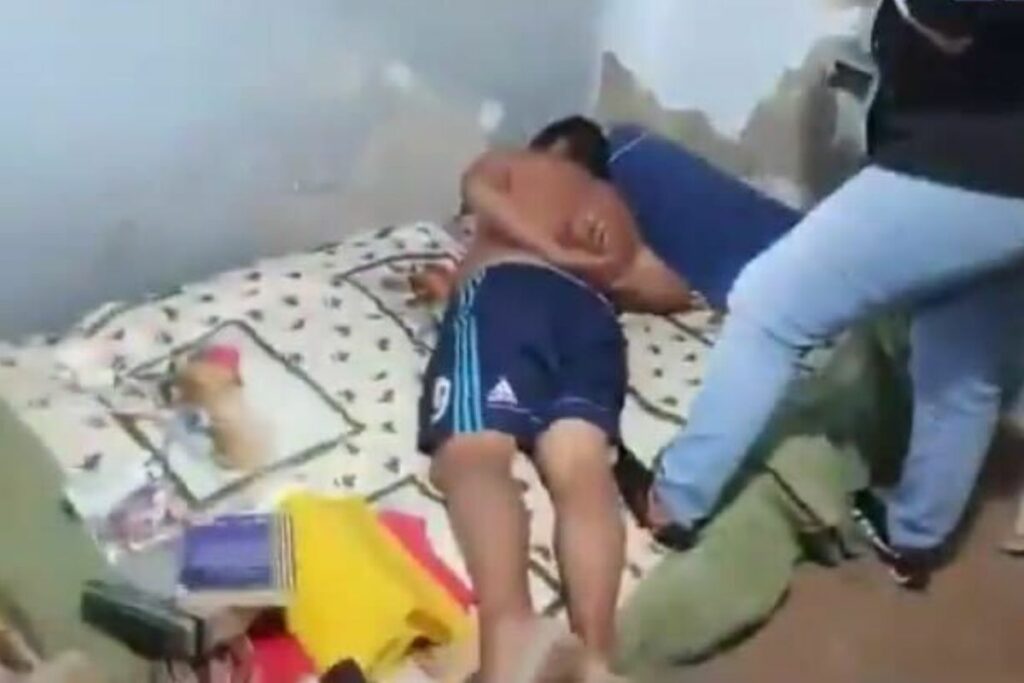 La Policía Nacional aprehendió a tres personas en Quito.