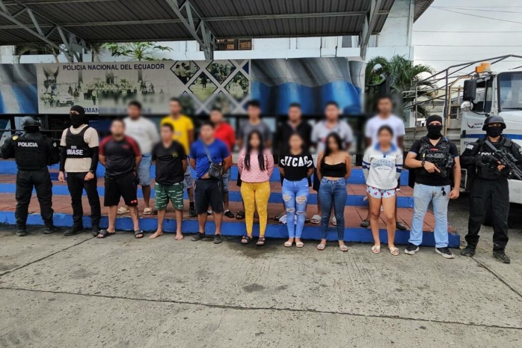 Miembros de un grupo delictivo extorsionaban a camaroneras y asaltaban a camiones de transporte, en Yaguachi