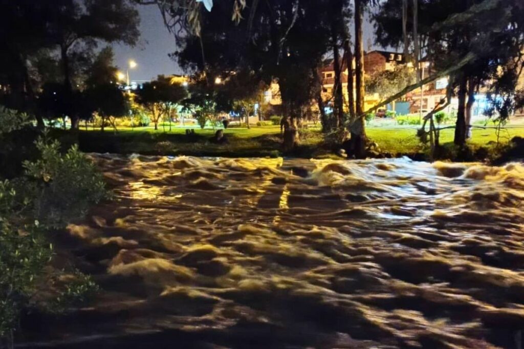 Los ríos de Cuenca están en permanente monitoreo debido al incremento de sus caudales