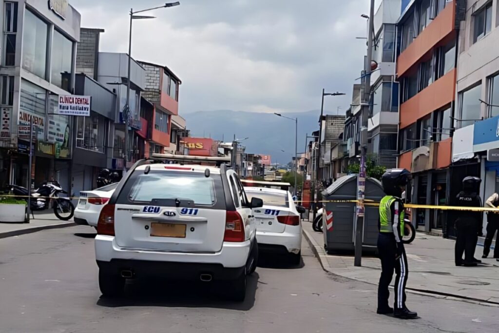 El lugar del asesinato fue delimitado por la Policía Nacional