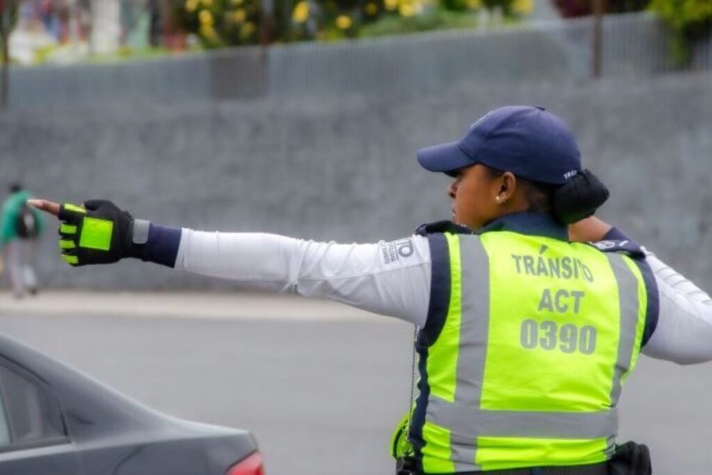 La AMT realizará cierres viales por el debate presidencial en Quito.