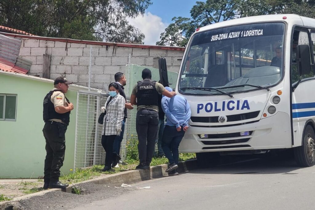 La Unidad de Antisecuestro y Extorsión (Unase) de la Policía Nacional rescató a la víctima el 12 de marzo de 2025 en un allanamiento en El Valle, mientras ejecutaban operativos simultáneos en Chiquintad y otras zonas. Cortesía: Policía