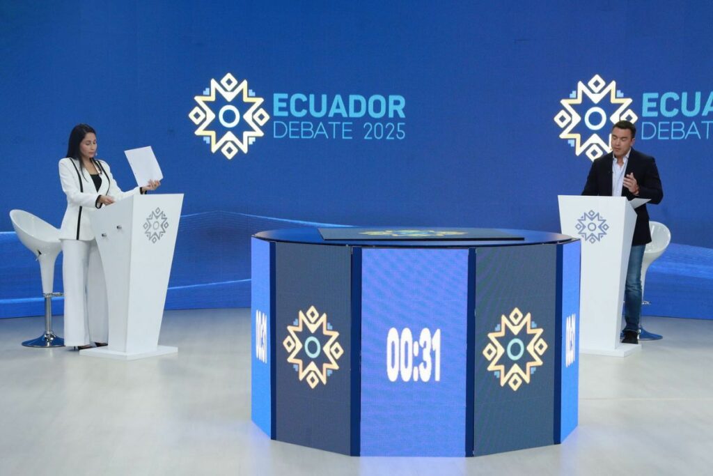El uso electoral de la migración venezolana genera tensiones políticas y riesgos de xenofobia en Ecuador.