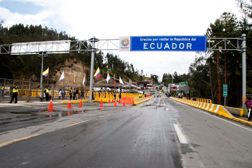Frontera entre Colombia y Ecuador por donde pasan ciudadanos venezolanos para ingresar al país.