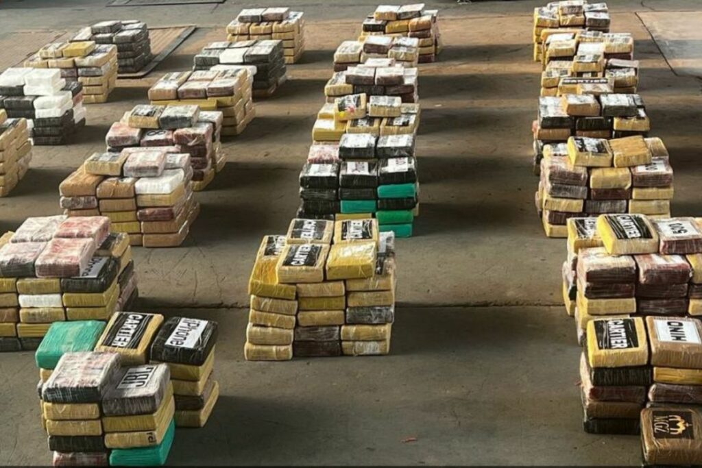 La droga incautada tenía como destino España.