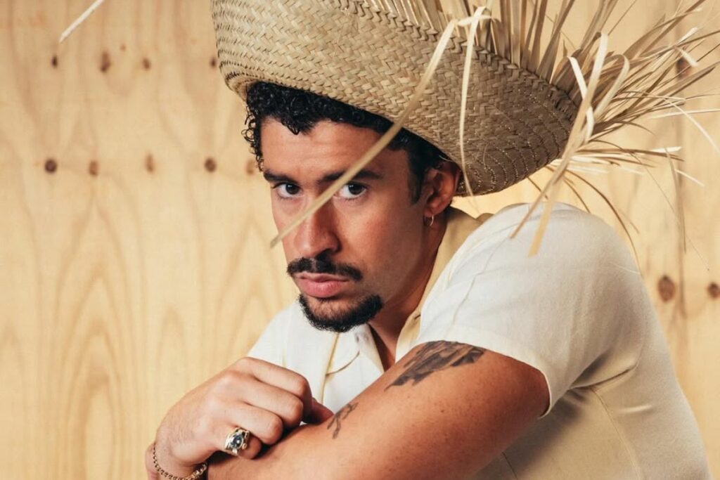 Bad Bunny debutó como modelo de ropa interior. Foto: Instagram