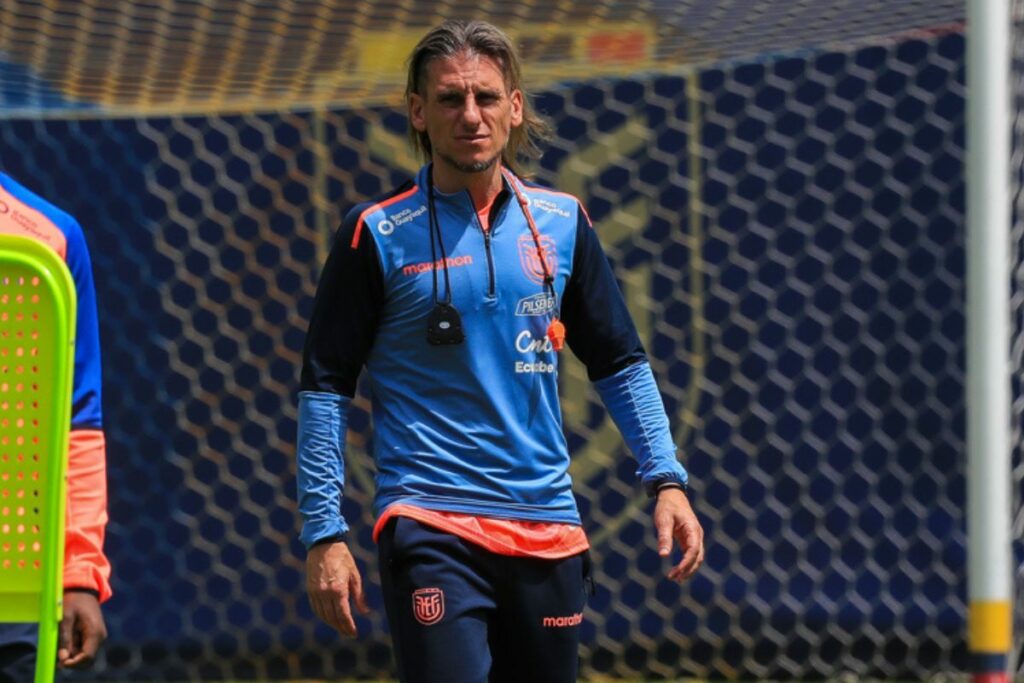 Sebastián Beccacece en un entrenamiento de la Selección de Ecuador.