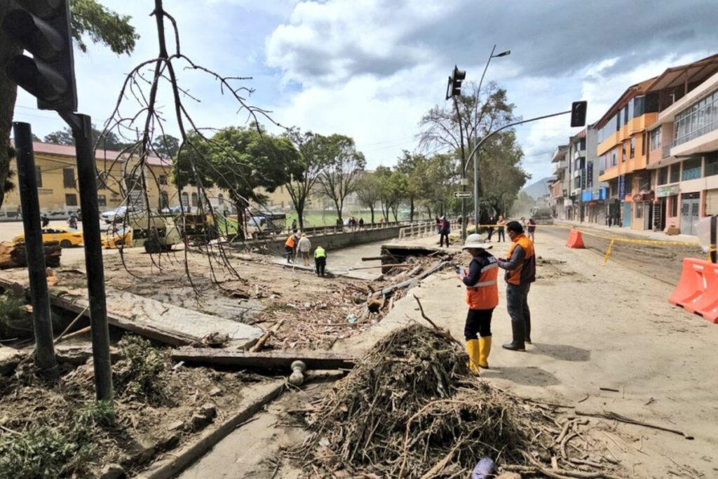 Las iniciativas buscan beneficiar a 220 000 personas afectadas por las lluvias en Ecuador.