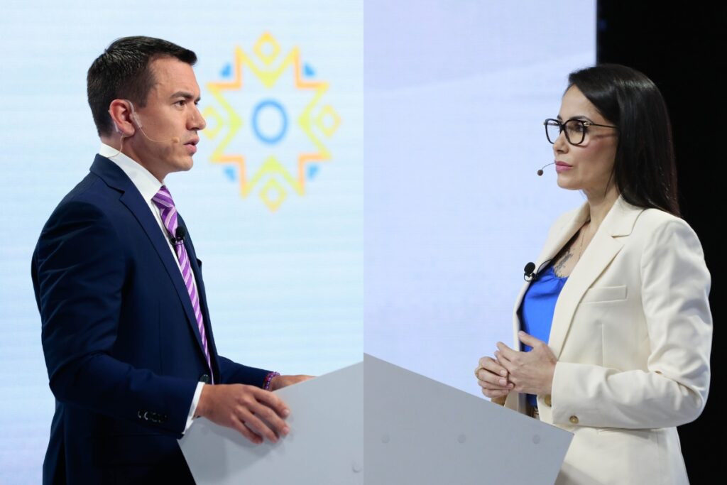 Daniel Noboa y Luisa González en el debate presidencial para la segunda vuelta electoral en 2023.
