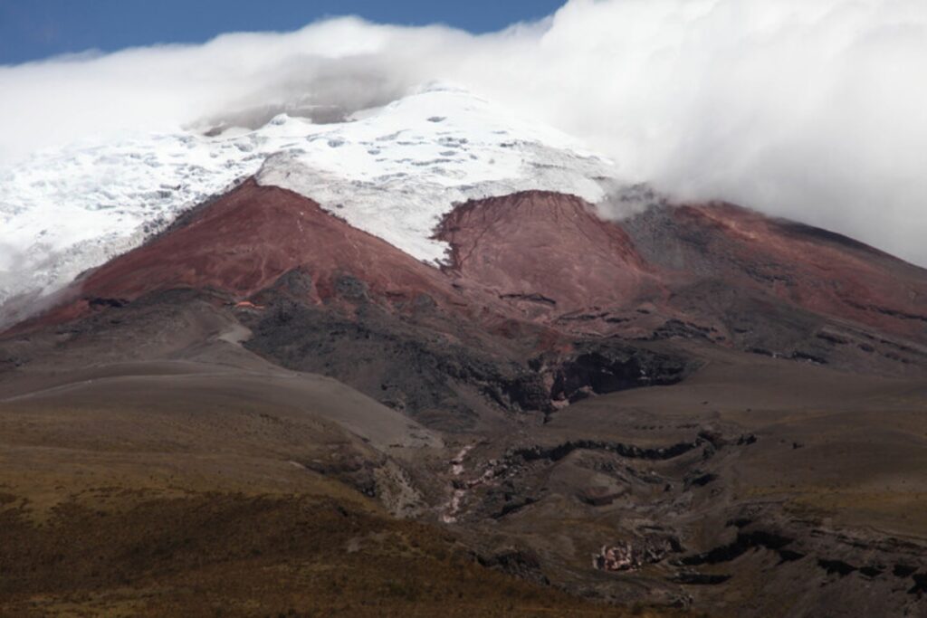 Uno de los segmentos del Cotopaxi que muestra la reducción del glaciar. Foto: Archivo El Comercio
