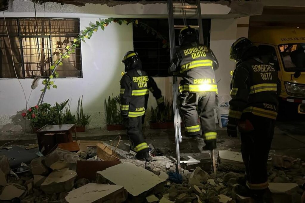 Los bomberos atendieron la emergencia por la fuga de gas a las 02:42 de este 19 de marzo del 2025.