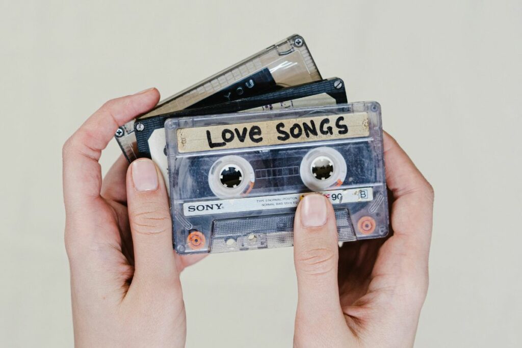Crear mixtapes era un gesto especial antes de la comunicación virtual. Foto: Pexels