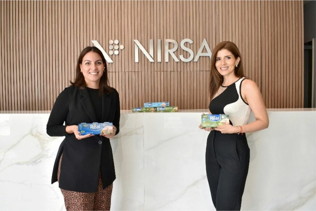 Alejandra Plaza, jefa de Marketing y Andrea Paladines, gerente de Marketing de Alimentos Real. Cortesía: Nirsa
