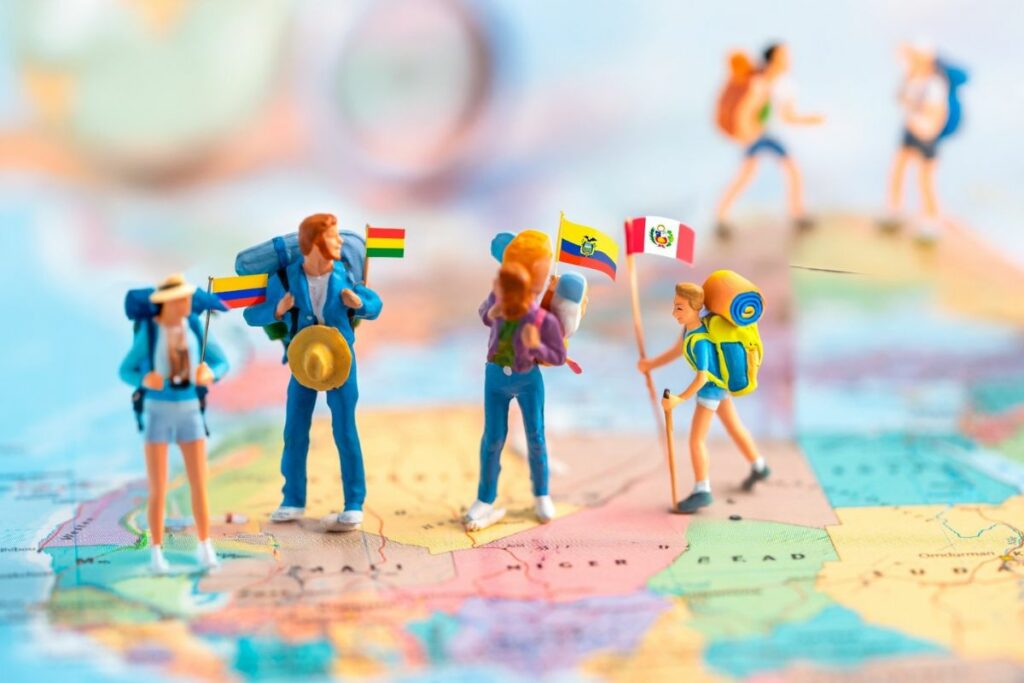 Ciudadanos andinos pueden acceder a asistencia consular en cualquiera de las 376 oficinas de la CAN en 74 países, garantizando protección en temas migratorios y legales.
