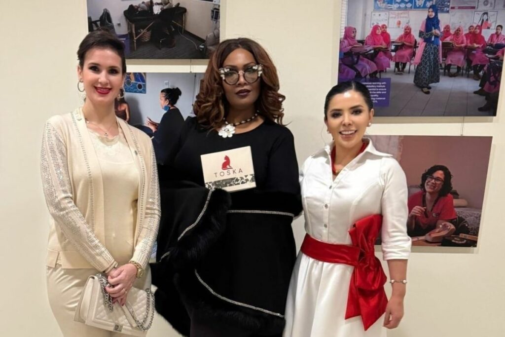 Catalina Cajías (der.), presidenta del Women Economic Forum Ecuador, participó en las sesiones de la Comisión de la Condición Jurídica y Social de la Mujer. (CSW69). Cortesía