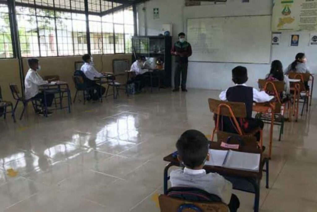 Los centros educativos tendrán botones de seguridad.