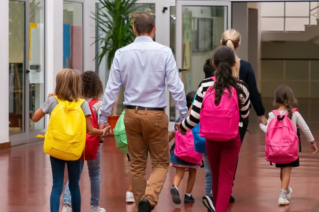 El Ministerio de Educación estableció las fechas del calendario del año lectivo 2025-2026 en Costa y Galápagos.