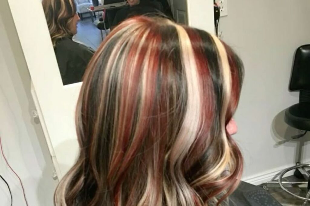 Tendencia de cabello inspirada en los gatos calico.