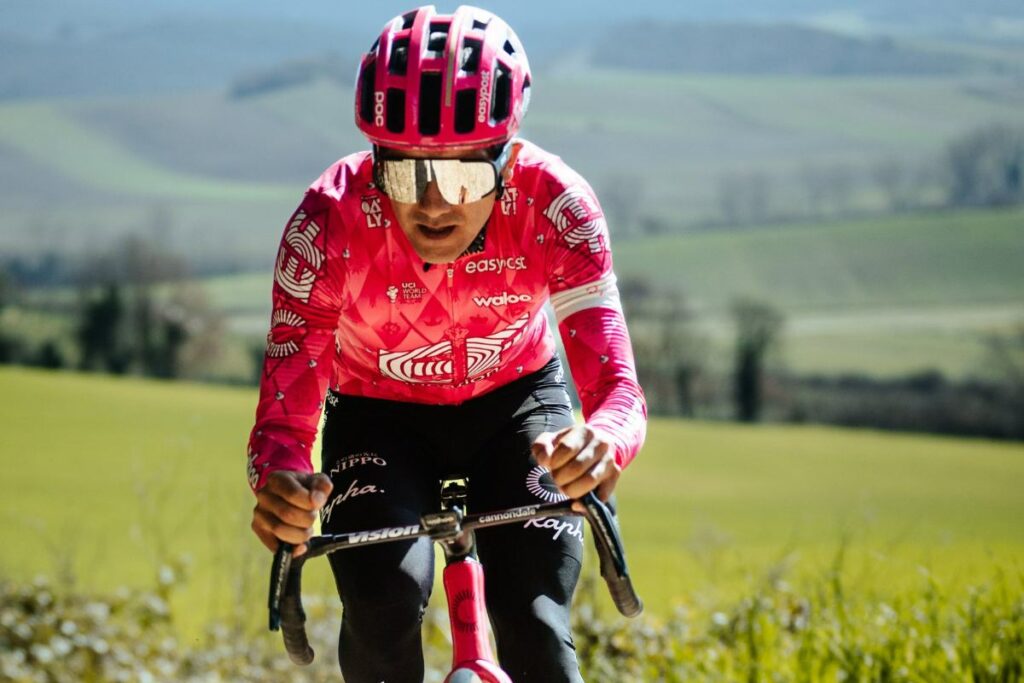 El ecuatoriano Richard Carapaz, del EF Education-EasyPost correrá en la Strade Bianche.
