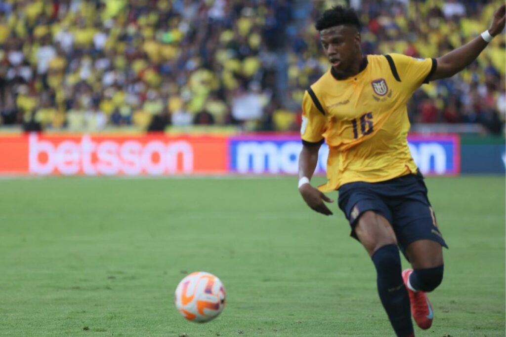 John Mercado, jugador de la Selección de Ecuador.
