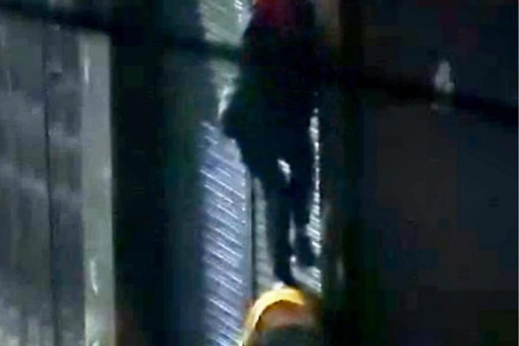 Hombre con una sola pierna ayudó en robo de vivienda en Quito.