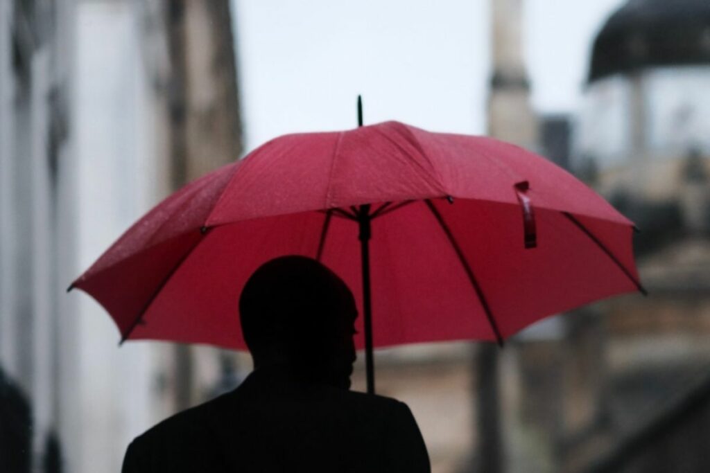 Quito tuvo lluvias de variable intensidad la tarde y noche de este domingo