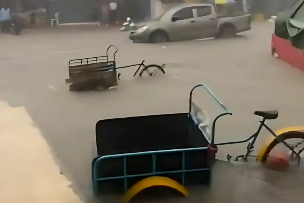 Las lluvias causaron inundaciones en La Libertad, sobre todo, en el centro del cantón