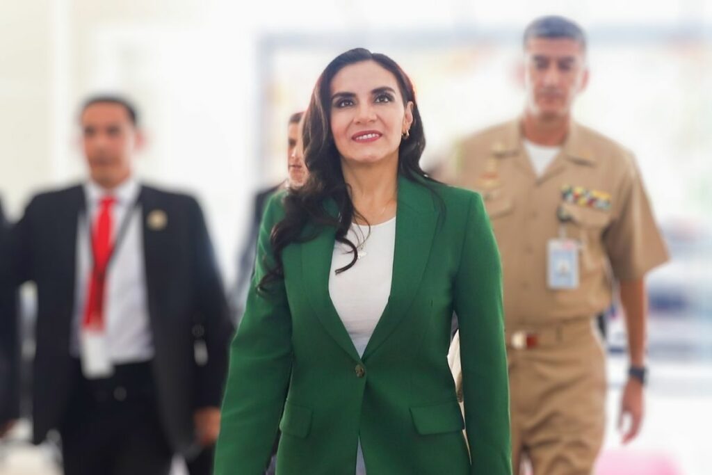 La vicepresidenta Verónica Abad anunció su llegada a Turquía para cumplir con lo encargado por Daniel Noboa
