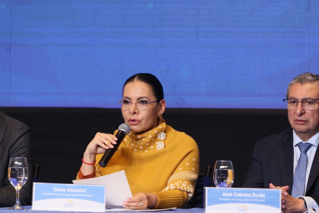 Los primeros resultados fueron anunciados por el CNE.