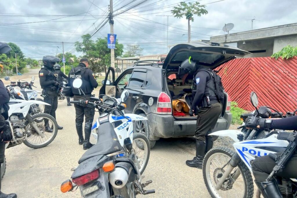 Durante el fin de semana, la Policía Nacional realizó varios operativos en todo el país.