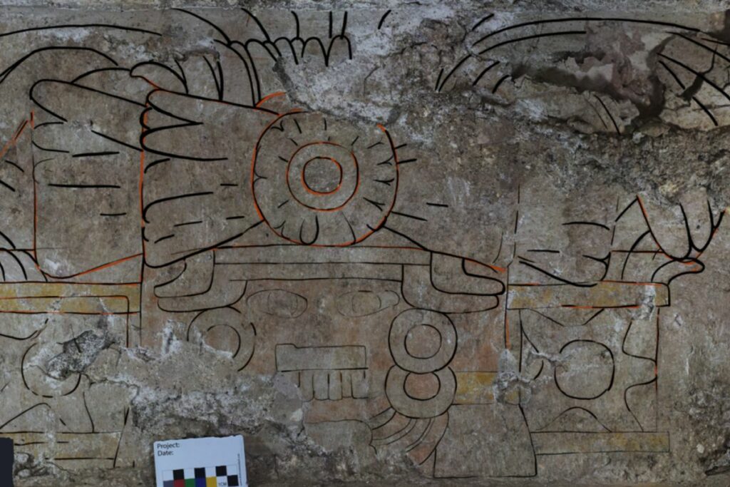 Altar decorado con murales teotihuacanos descubierto en Tikal, Guatemala.