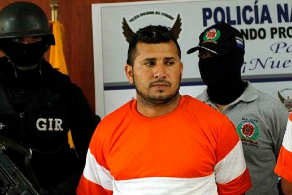 Aldolfo Macías es uno de los hombres buscados del país.