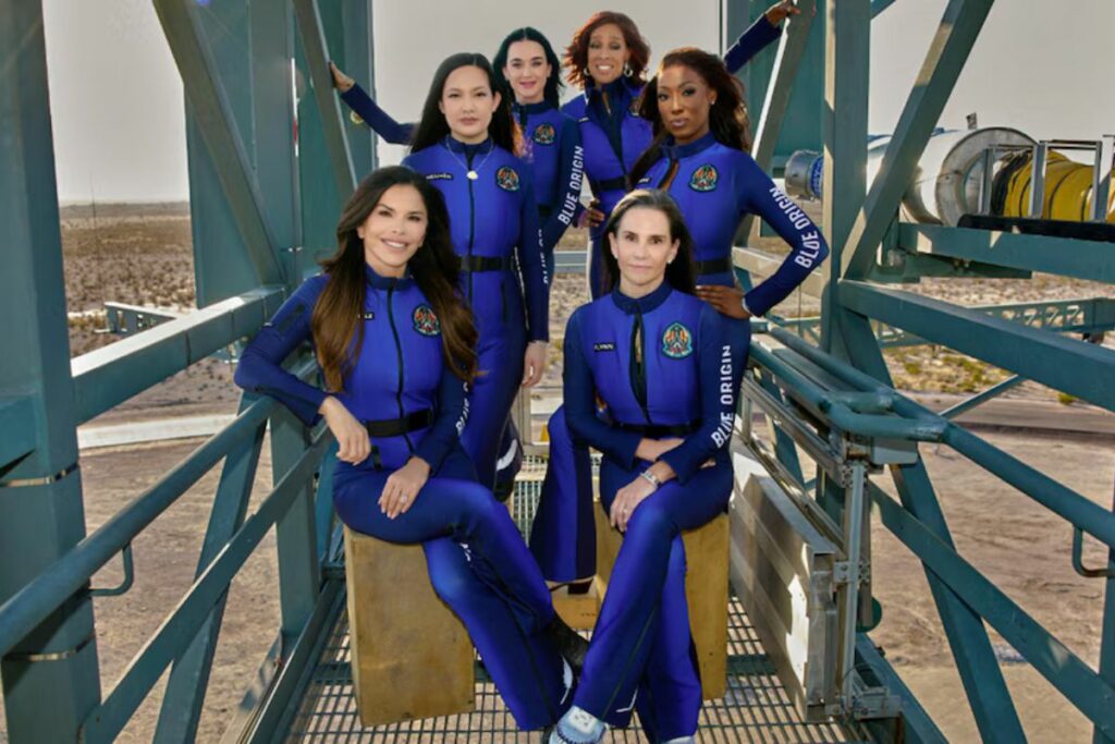 Una fotografía de la tripulación exclusivamente femenina fue compartida por Blue Origin a través de X. (X/Blue Origin)