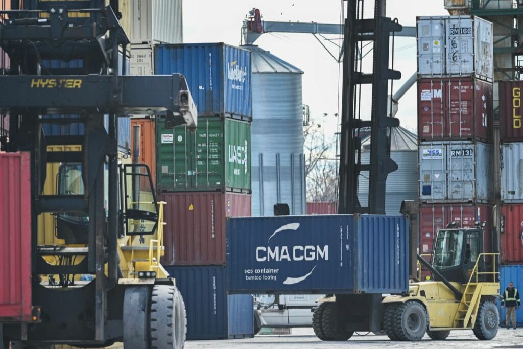 El arancel global del 10% que el presidente estadounidense, Donald Trump, anunció esta semana entró en vigor este sábado a las 00:01