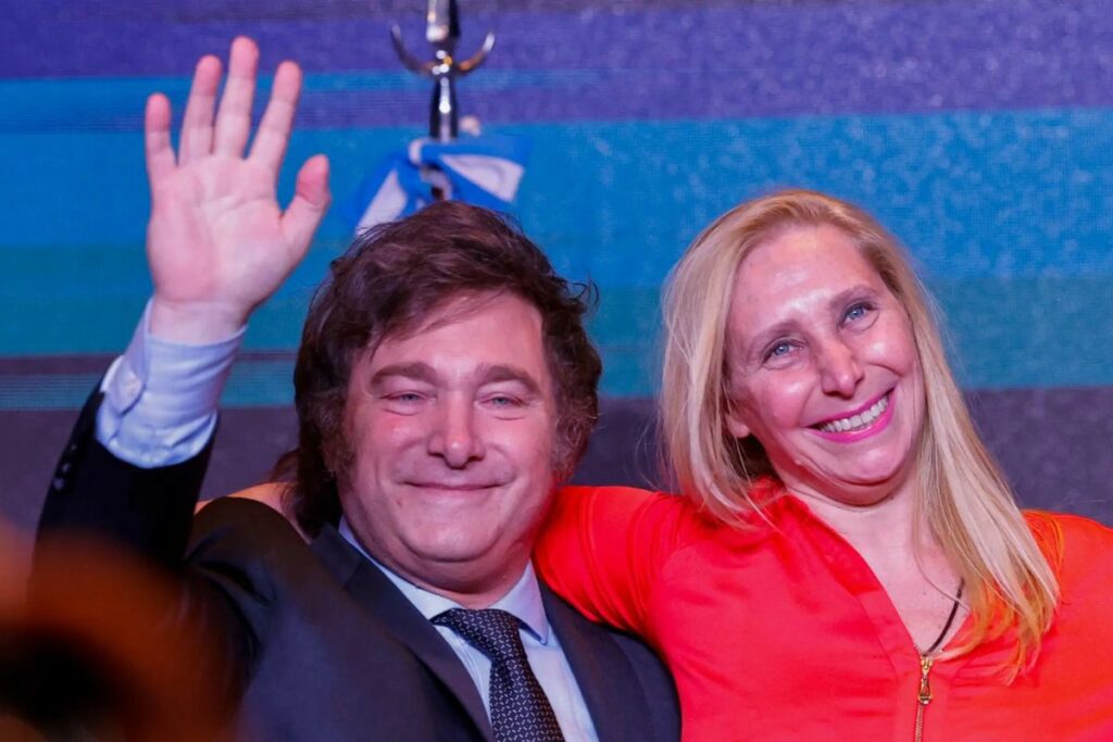 El presidente argentino, Javier Milei, y su hermana Karina fueron citados a una audiencia de mediación prejudicial.