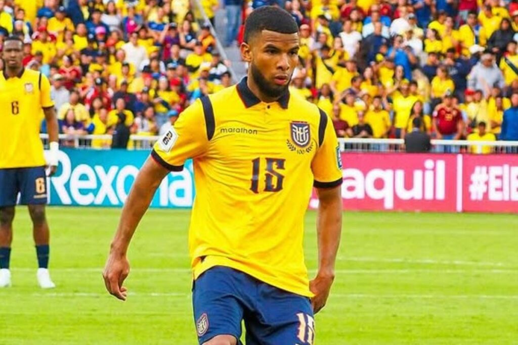 Pedro Vite en la Selección de Ecuador en las eliminatorias.