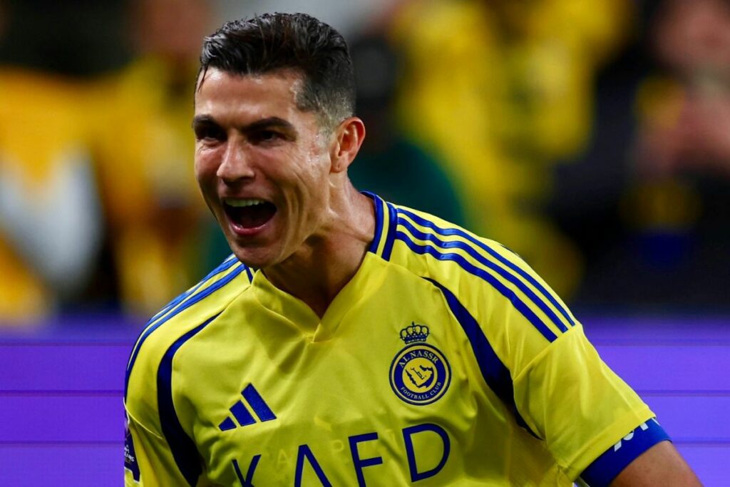 Cristiano Ronaldo en un partido con el Al Nassr en 2025.