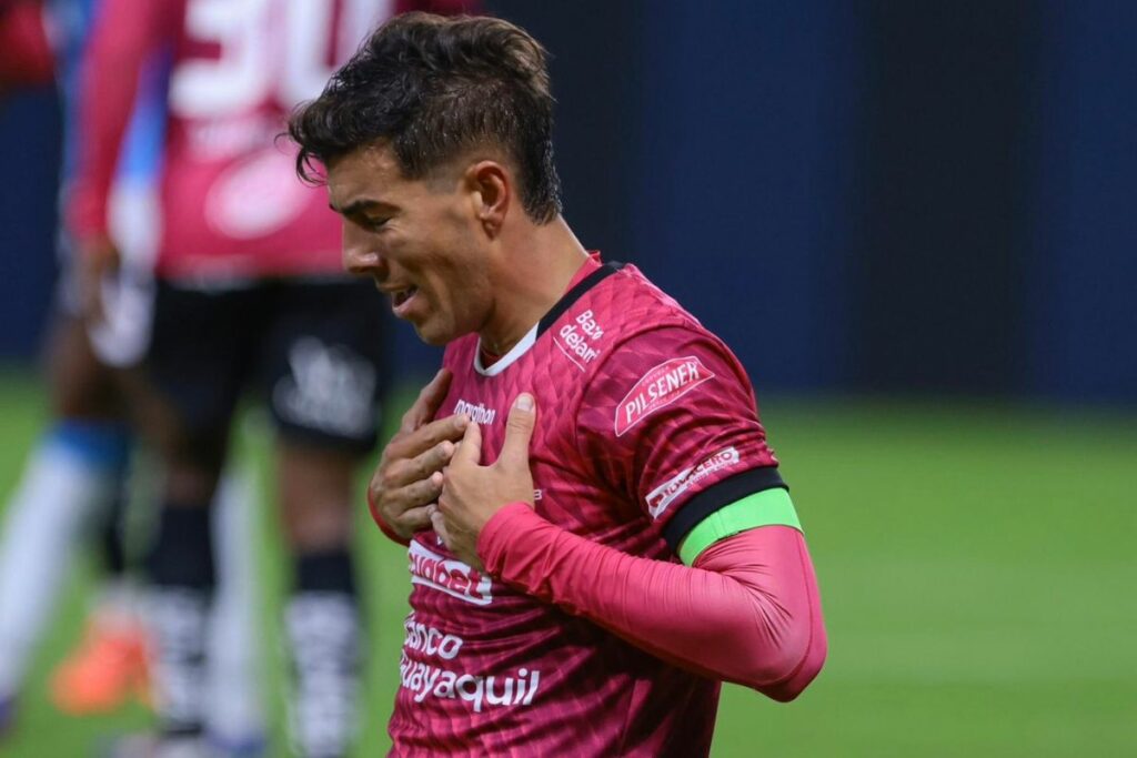 Michael Hoyos, jugador de Independiente del Valle, celebrando un gol.