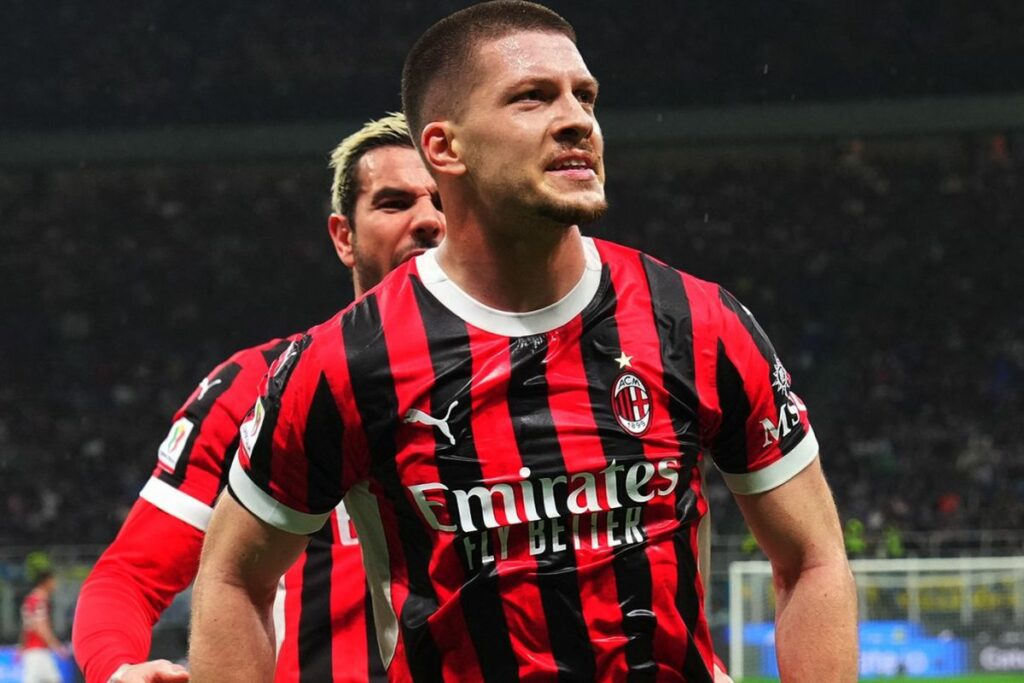 AC Milan eliminó al Inter de la Copa de Italia 24/25 en semifinales.