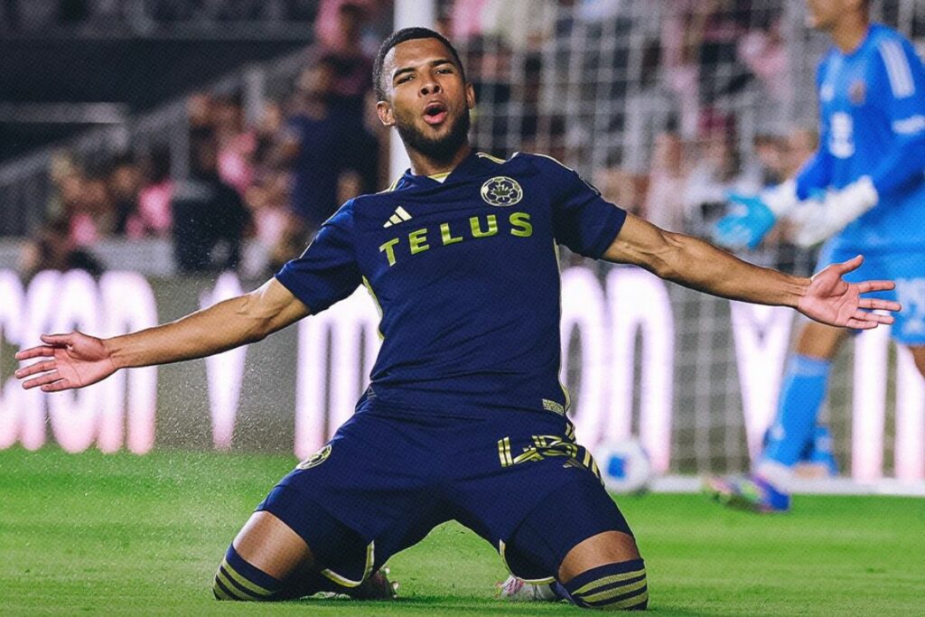 Pedro Vite celebrando su gol ante el Inter Miami de Lionel Messi.