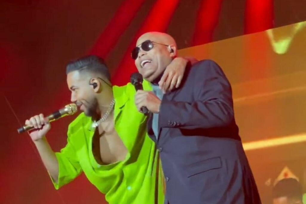 El cantante de merengue Rubby Pérez durante una presentación.