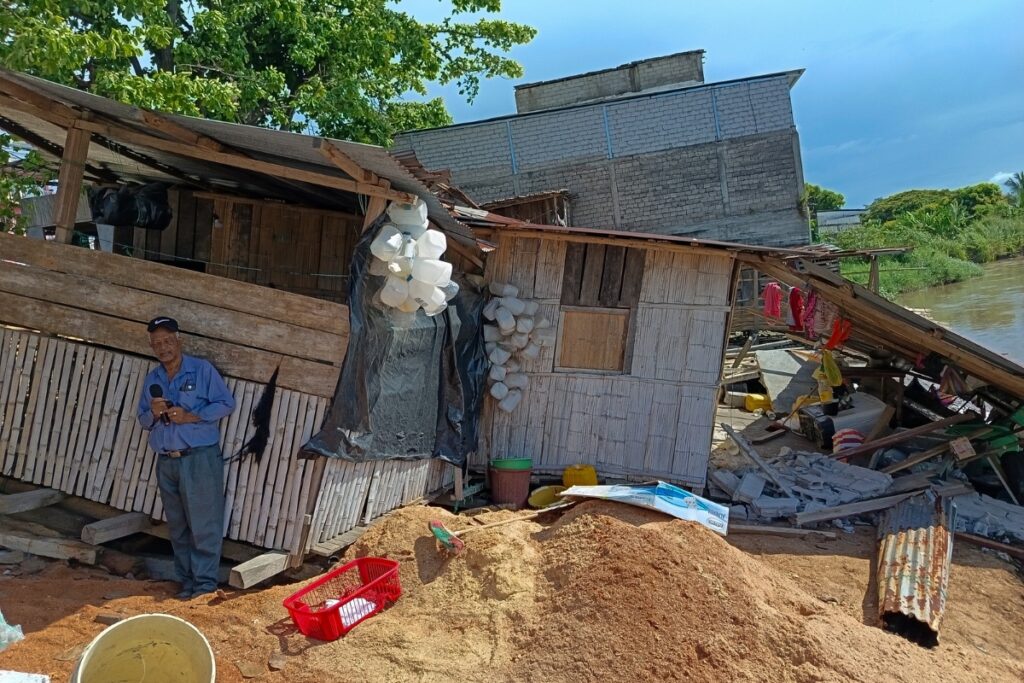 Varias casas tuvieron afectaciones por el sismo en Esmeraldas.
