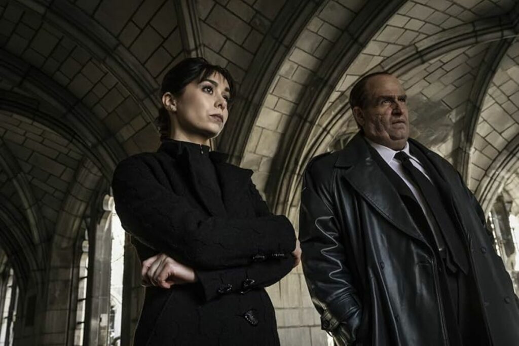 Como Sofia Falcone, hija del mafioso Carmine Falcone en 'The Penguin'.