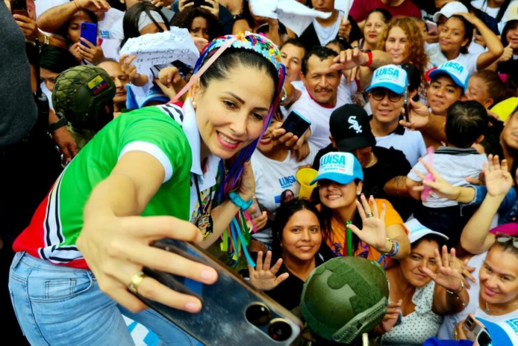 Luisa González, la candidata correísta para la Presidencia de la república, en Santo Domingo de los Tsáchilas, el pasado sábado 5 de abril de 2025.