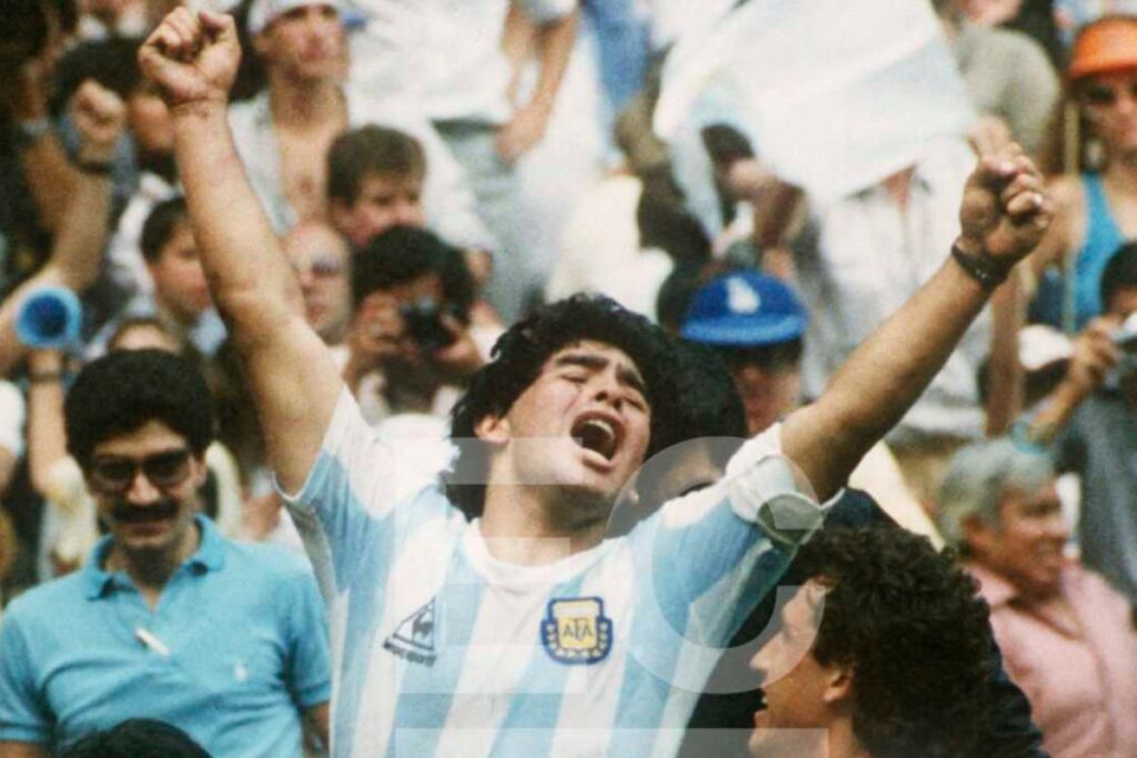 Diego Armando Maradona.
