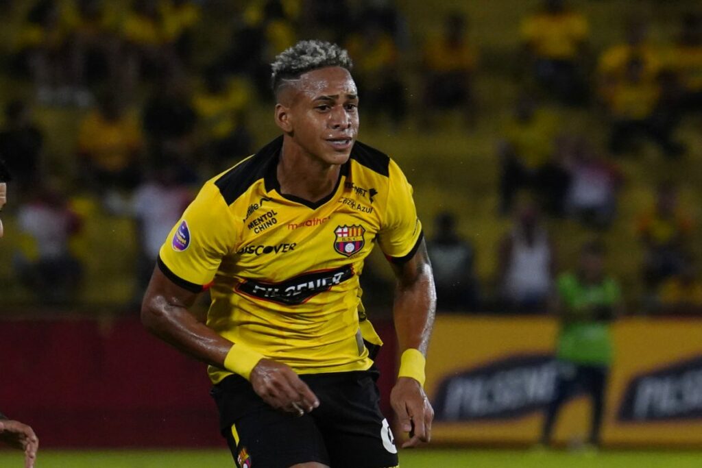 Jandry Gómez, jugador de Barcelona SC en un partido de la Liga Pro 2025.