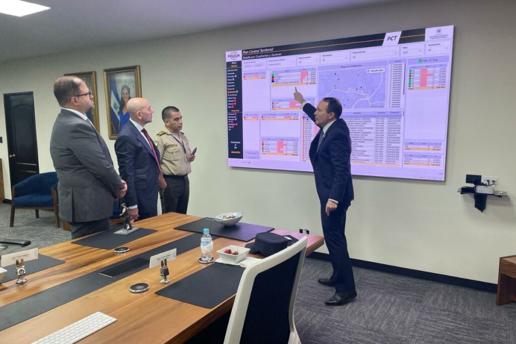 El Bloque de Seguridad del Ecuador se reunió con el ministro de Justicia y Seguridad Pública de El Salvador, Gustavo Villatoro.