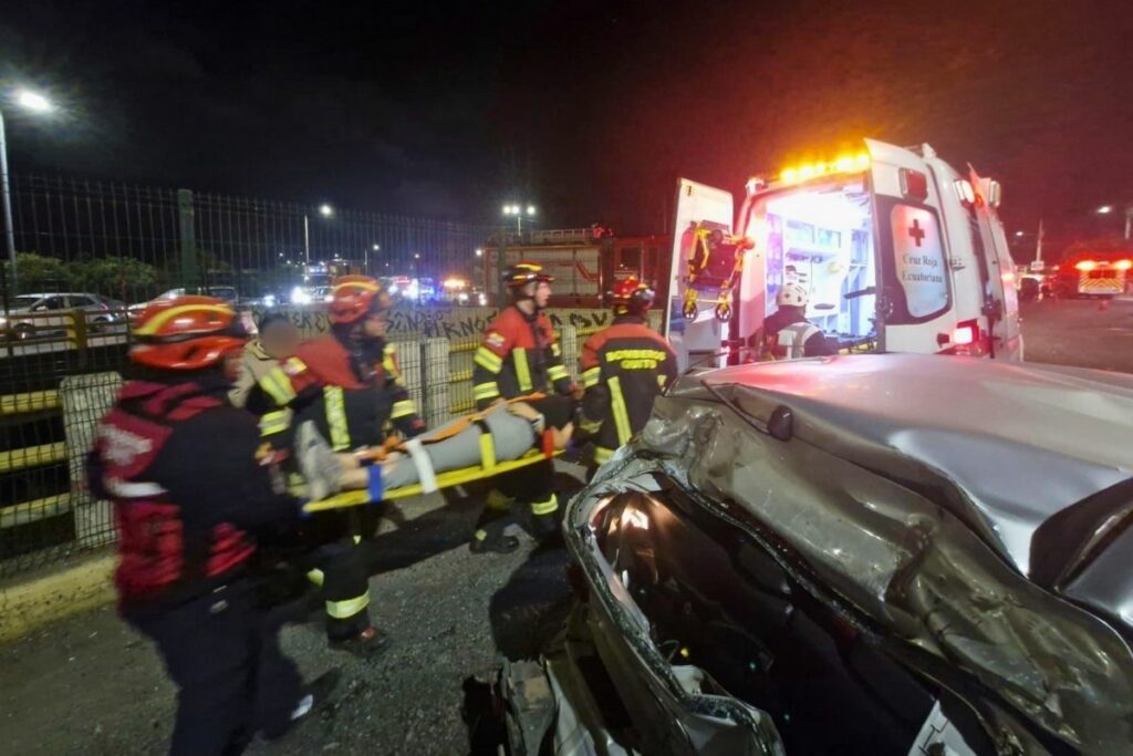 Los afectados recibieron atención prehospitalaria en el lugar; algunos fueron llevados a casas de salud cercanas
