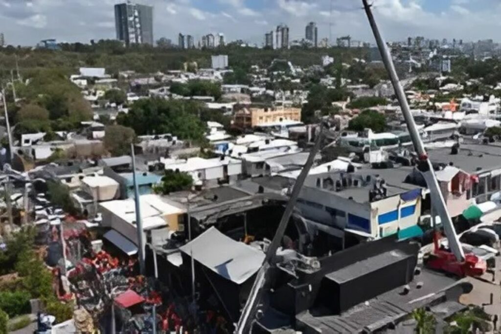 Fotografía de los trabajos de rescate en la discoteca Jet Set este martes, en Santo Domingo (República Dominicana).