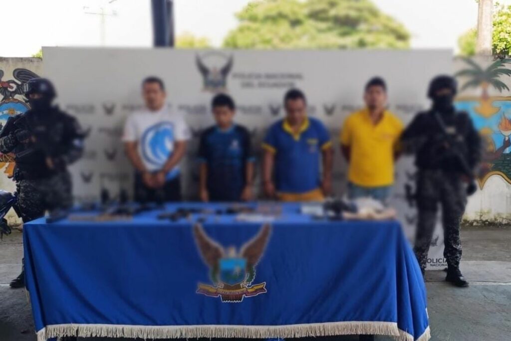 Cuatro sospechosos fueron detenidos en Atacames, Esmeraldas